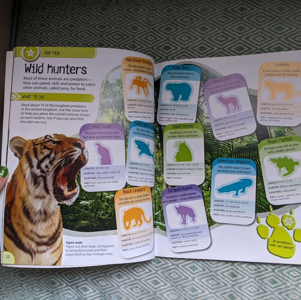 Smithsonian Animals - Ultimate Sticker Activity Collection - Picture 3 of 16